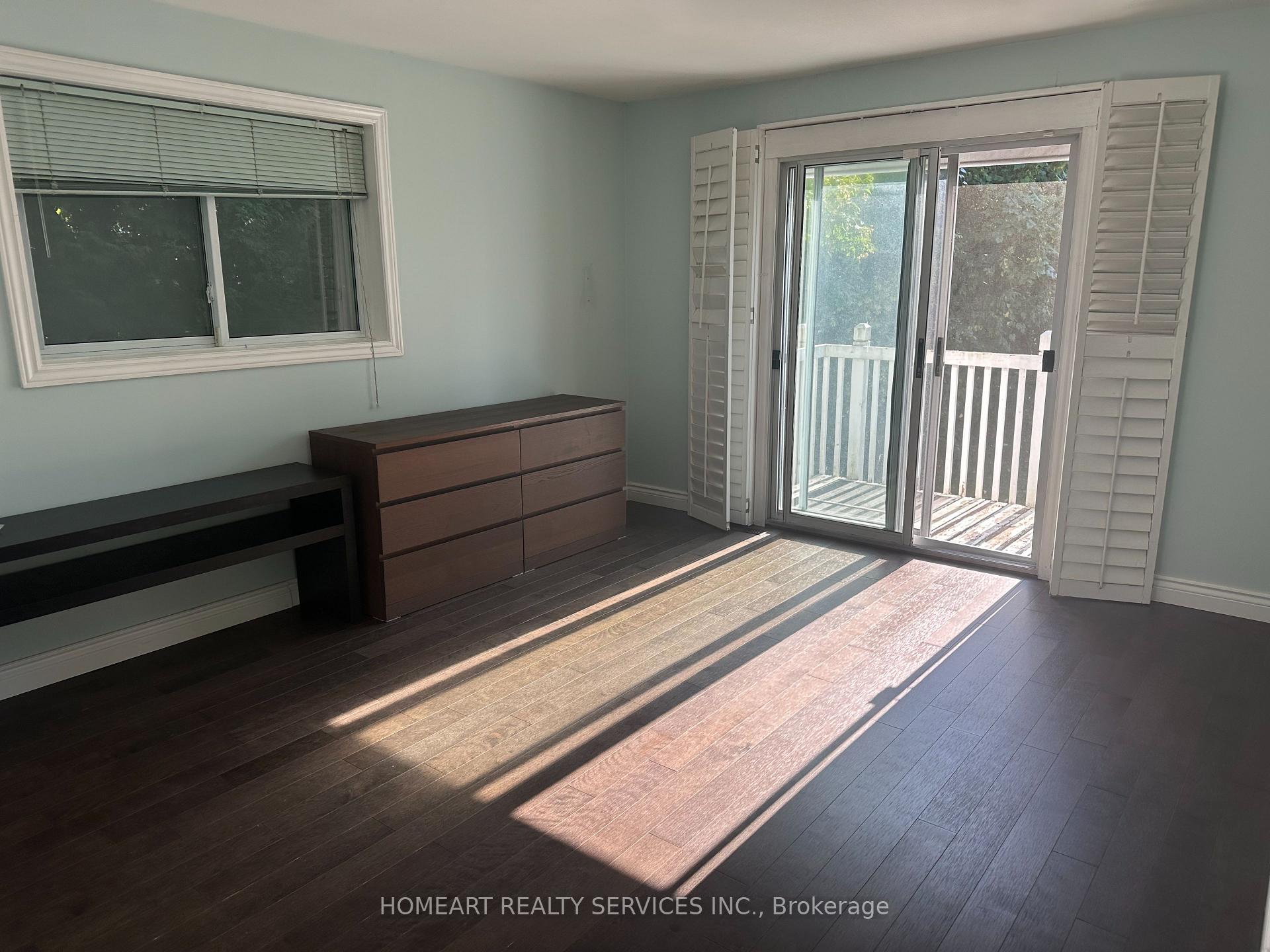Photo 5 of 69 Chant Crescent, Markham, Unionville — HOMEH