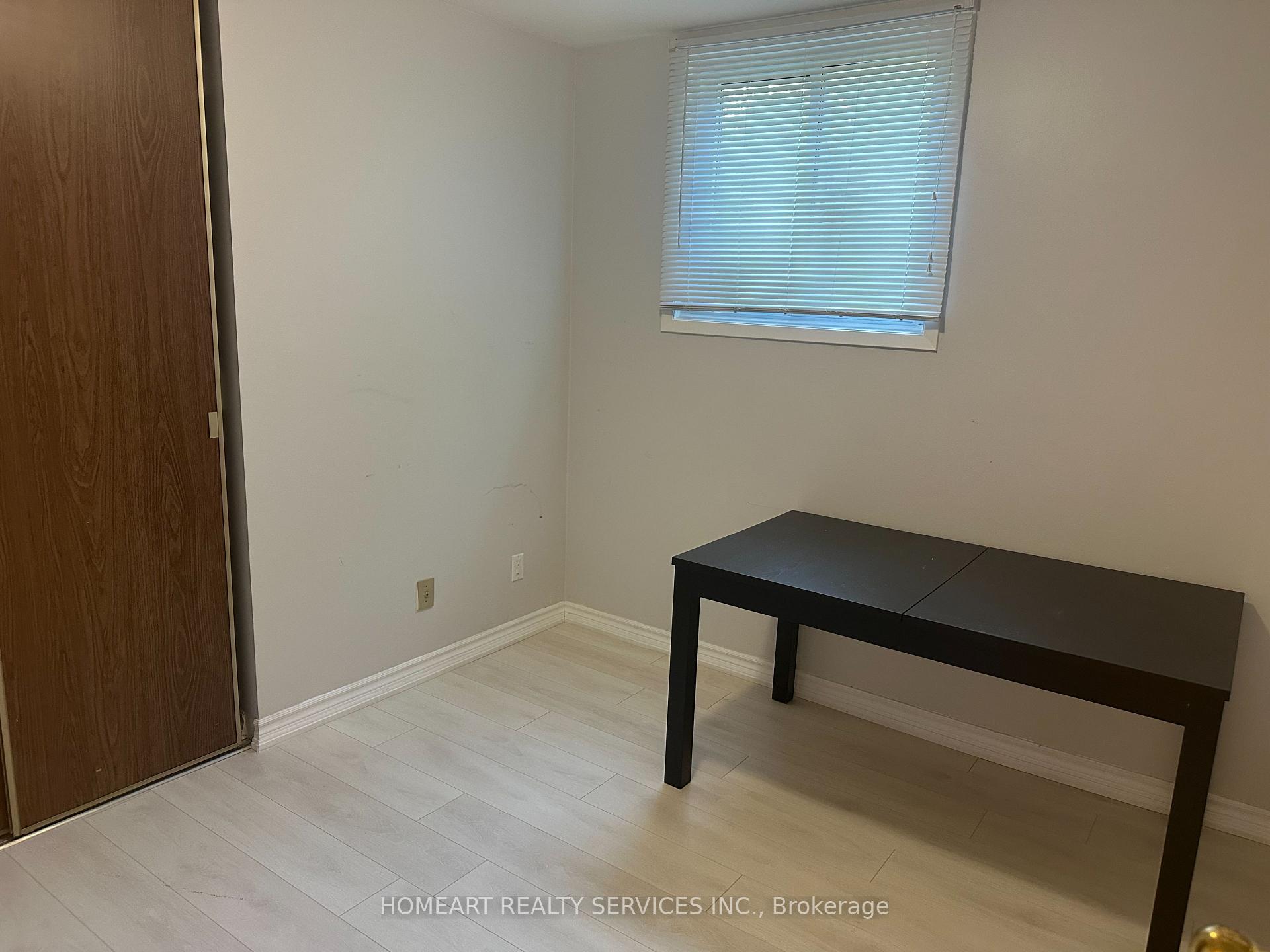 Photo 11 of 69 Chant Crescent, Markham, Unionville — HOMEH