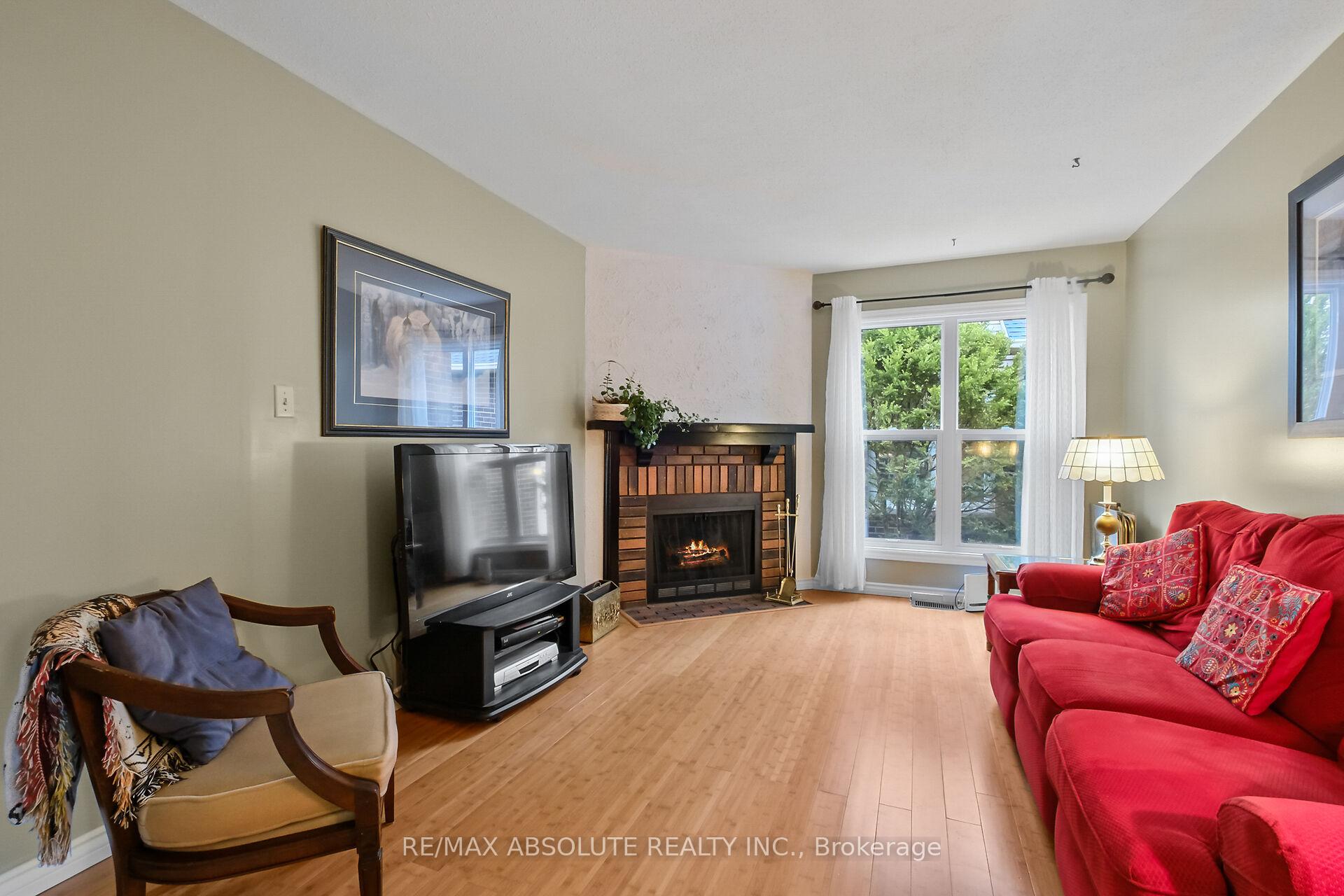 Photo 6 of 219 McCurdy Drive, Ottawa, Kanata - Katimavik — HOMEH