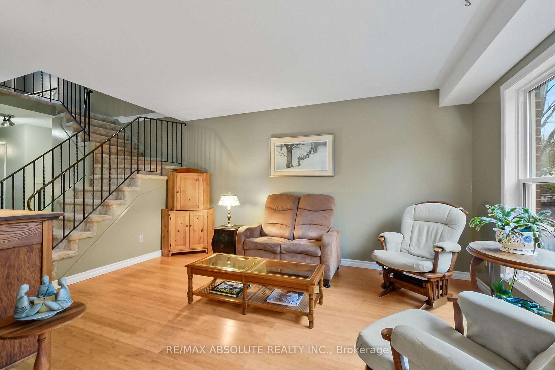 Photo 10 of 219 McCurdy Drive, Ottawa, Kanata - Katimavik — HOMEH