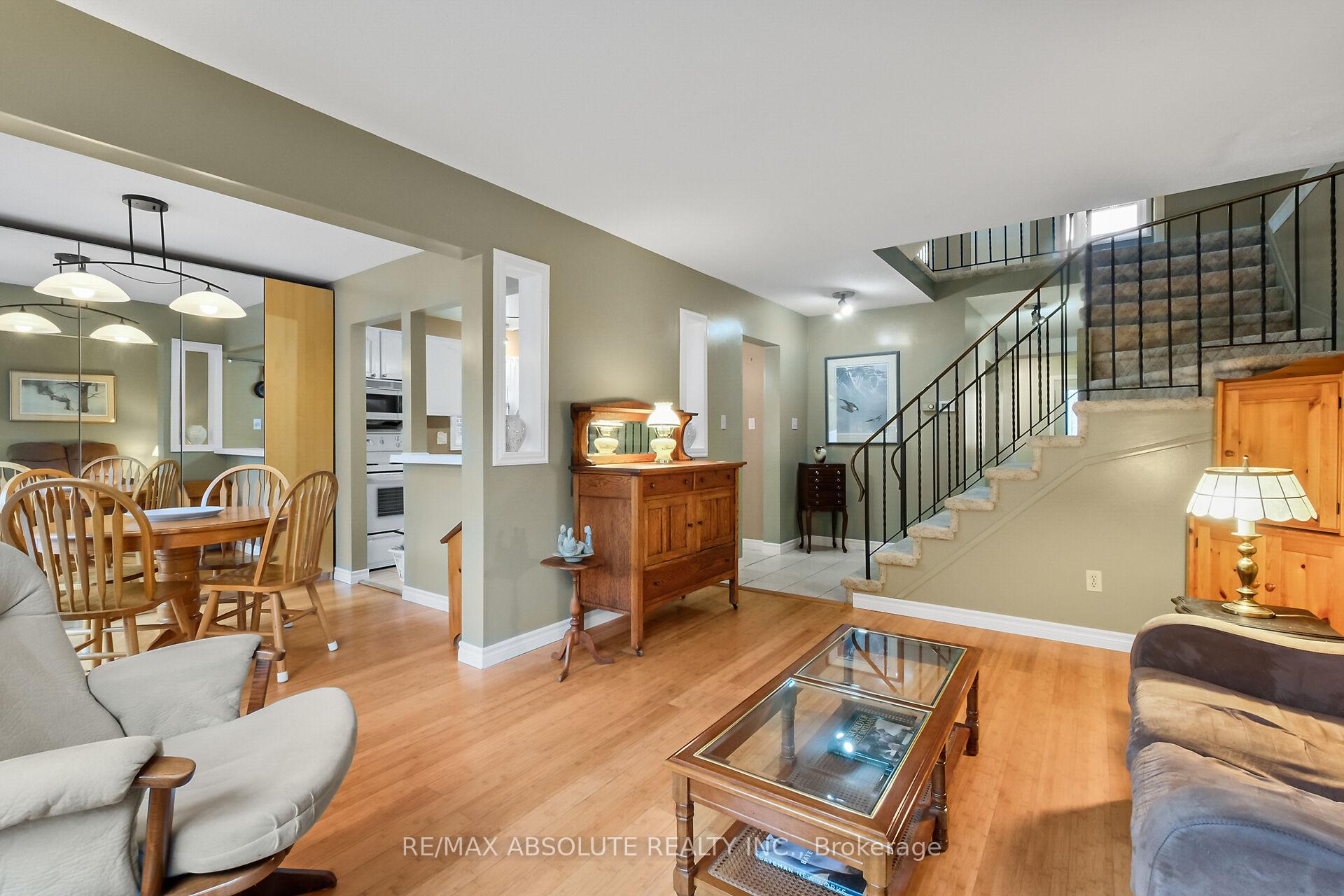 Photo 11 of 219 McCurdy Drive, Ottawa, Kanata - Katimavik — HOMEH