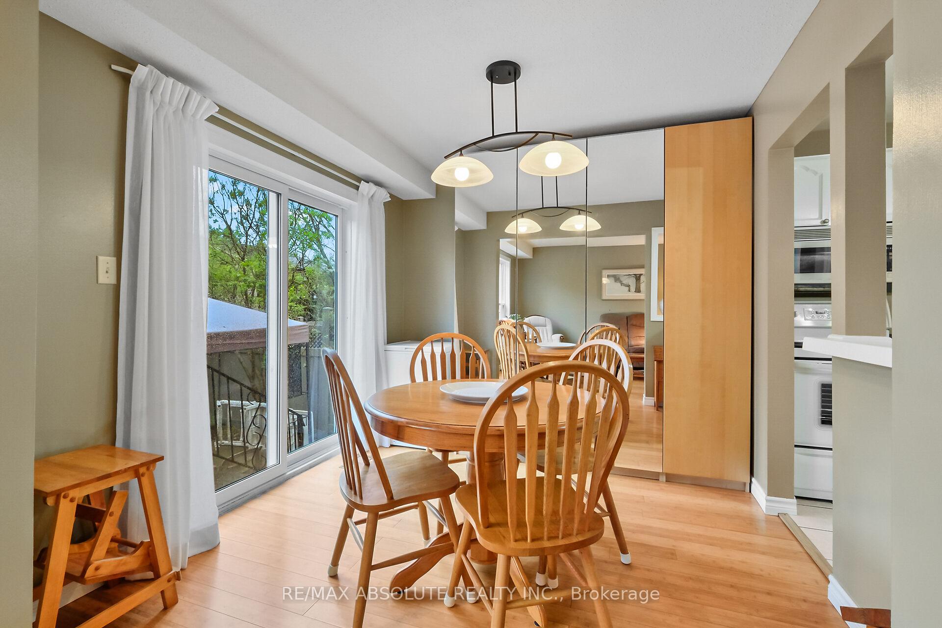 Photo 12 of 219 McCurdy Drive, Ottawa, Kanata - Katimavik — HOMEH