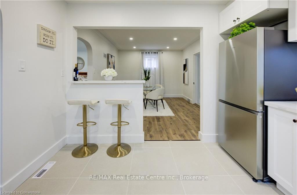 Photo 6 of 268 Cameron Street N, Kitchener — HOMEH