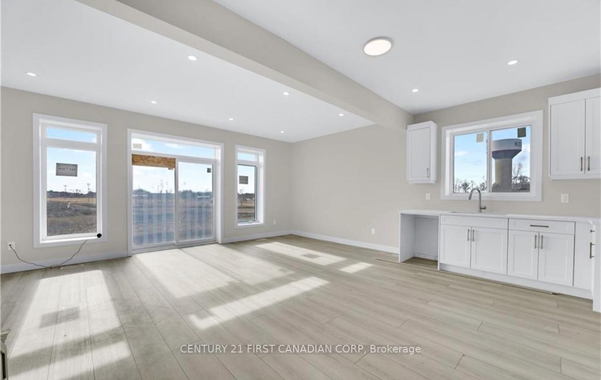 Photo 7 of 10111 Oxbow Drive, Middlesex Centre, Komoka — HOMEH