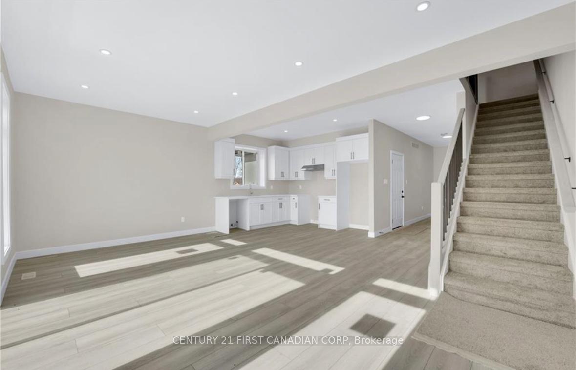 Photo 8 of 10111 Oxbow Drive, Middlesex Centre, Komoka — HOMEH