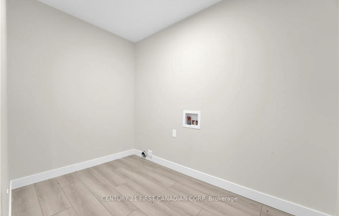 Photo 33 of 10111 Oxbow Drive, Middlesex Centre, Komoka — HOMEH