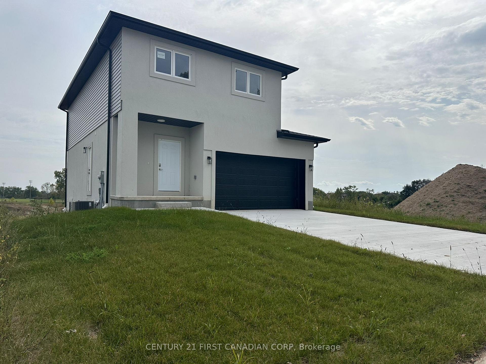 Photo 23 of 10111 Oxbow Drive, Middlesex Centre, Komoka — HOMEH