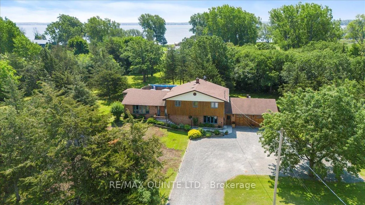 Photo 3 of 338 Sunrise Drive, Prince Edward County, Ameliasburg Ward — HOMEH