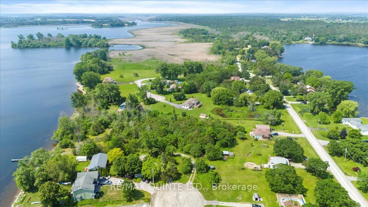 Photo 8 of 338 Sunrise Drive, Prince Edward County, Ameliasburg Ward — HOMEH