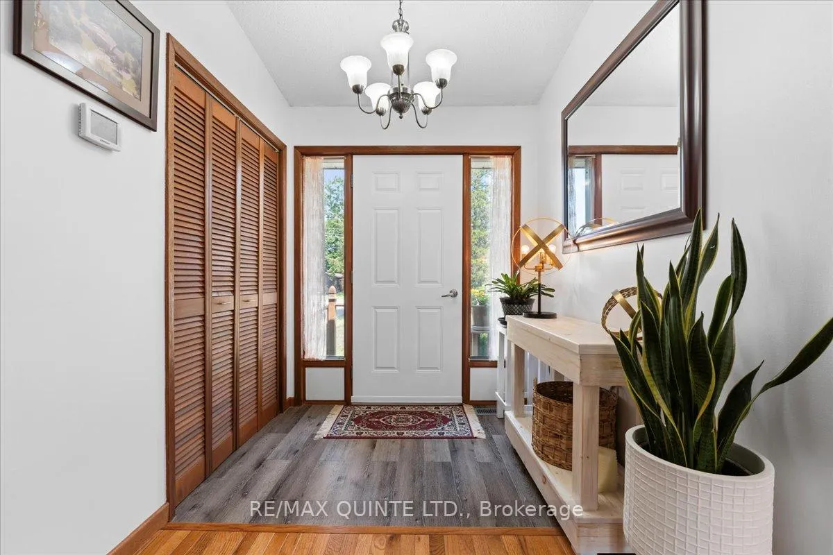 Photo 10 of 338 Sunrise Drive, Prince Edward County, Ameliasburg Ward — HOMEH