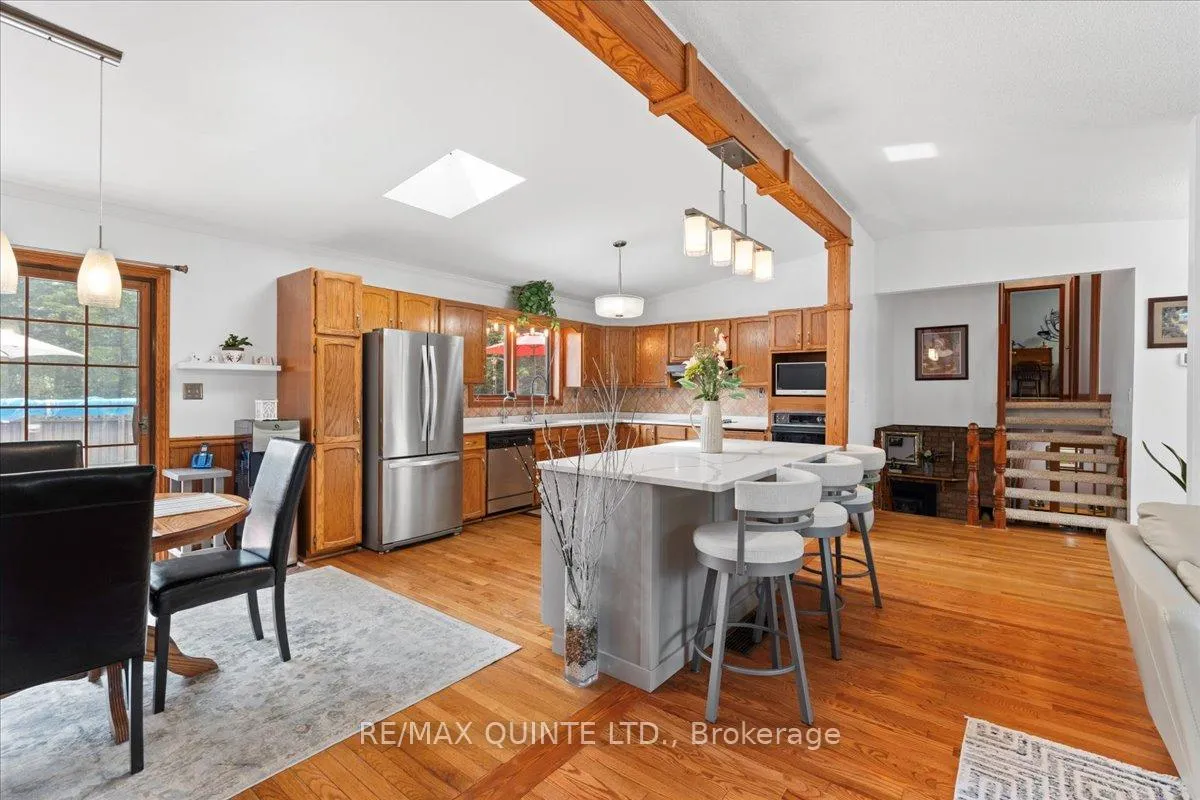 Photo 16 of 338 Sunrise Drive, Prince Edward County, Ameliasburg Ward — HOMEH
