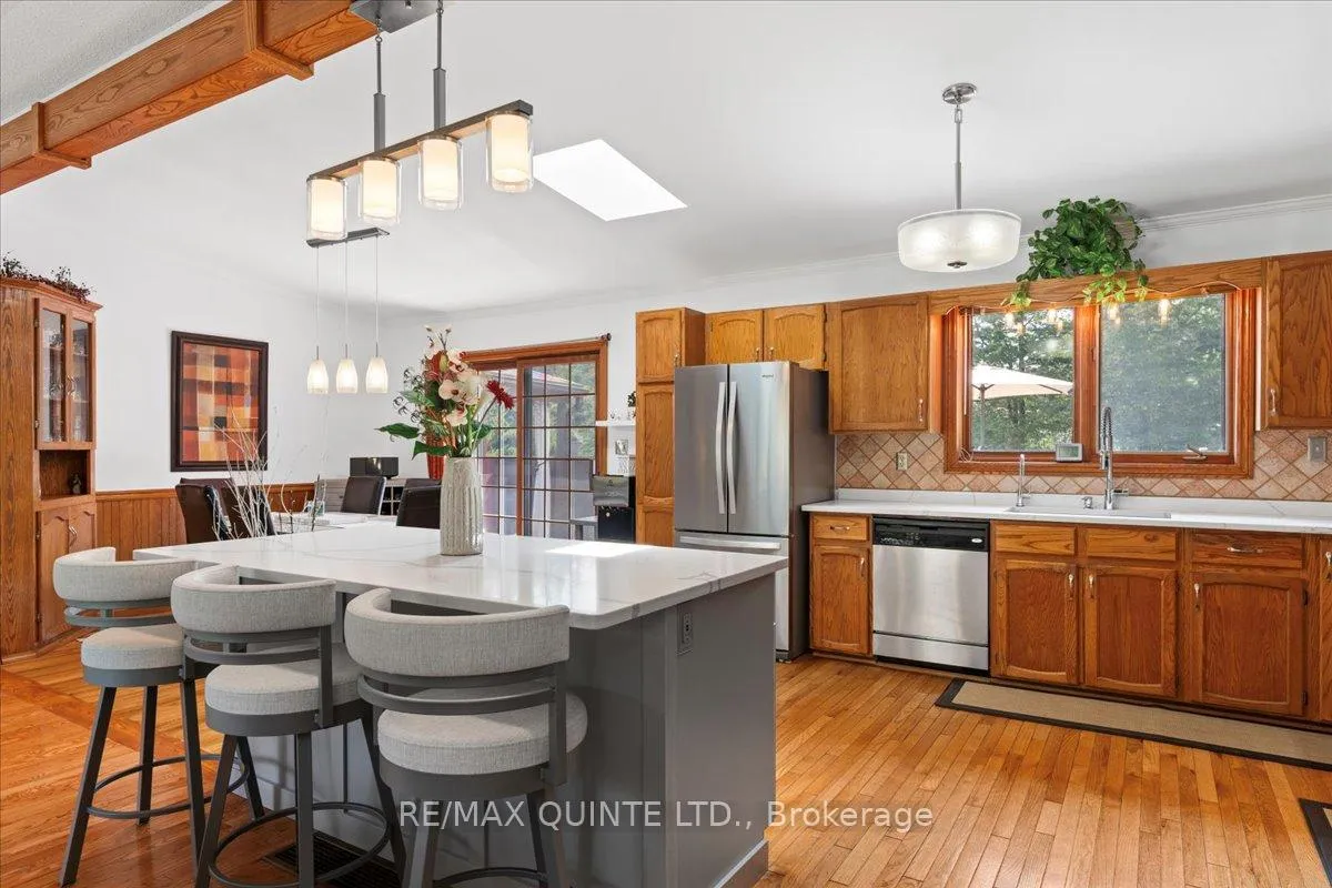 Photo 19 of 338 Sunrise Drive, Prince Edward County, Ameliasburg Ward — HOMEH