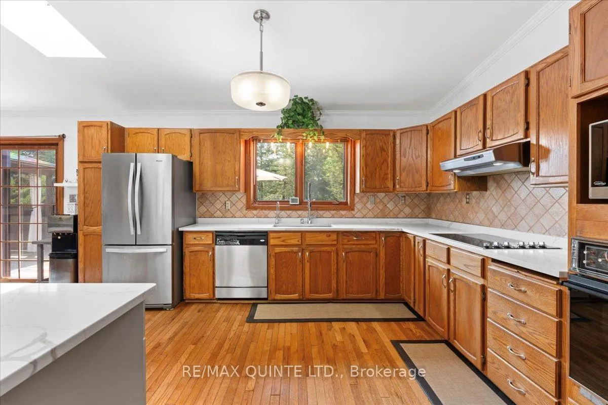 Photo 20 of 338 Sunrise Drive, Prince Edward County, Ameliasburg Ward — HOMEH
