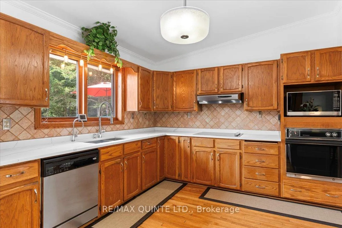 Photo 21 of 338 Sunrise Drive, Prince Edward County, Ameliasburg Ward — HOMEH
