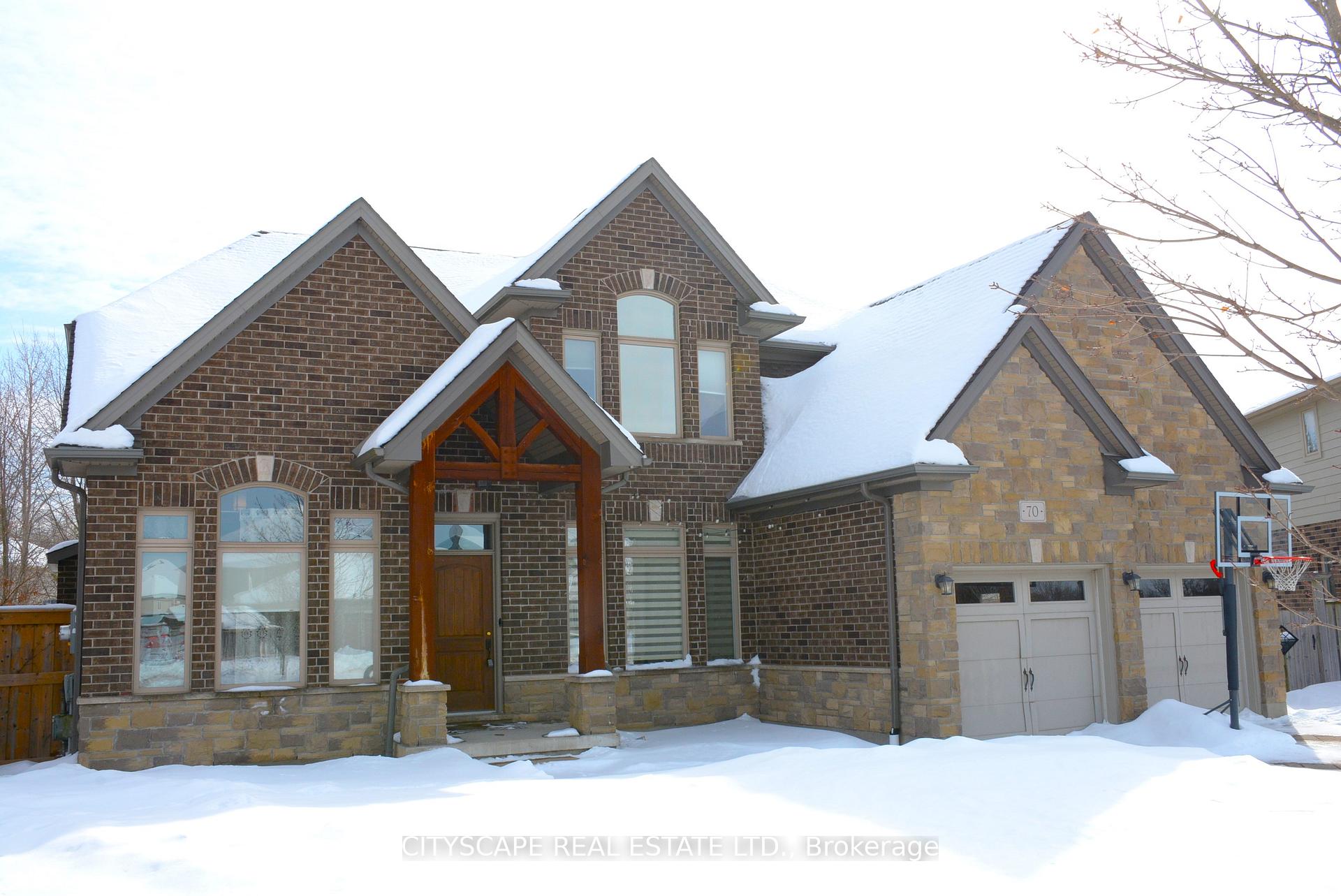 Photo 2 of 70 Fieldstone Crescent, Middlesex Centre, Komoka — HOMEH