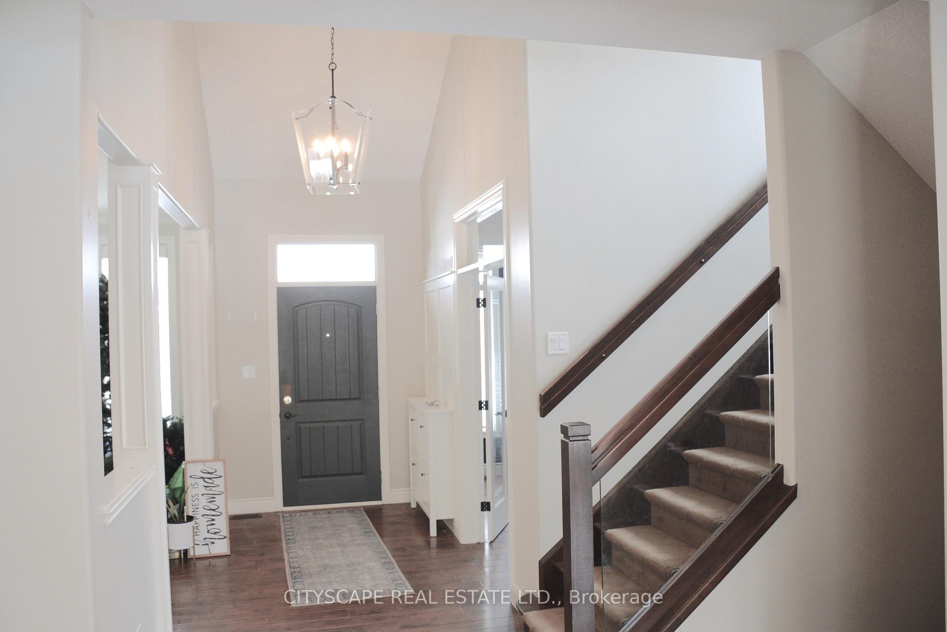 Photo 6 of 70 Fieldstone Crescent, Middlesex Centre, Komoka — HOMEH