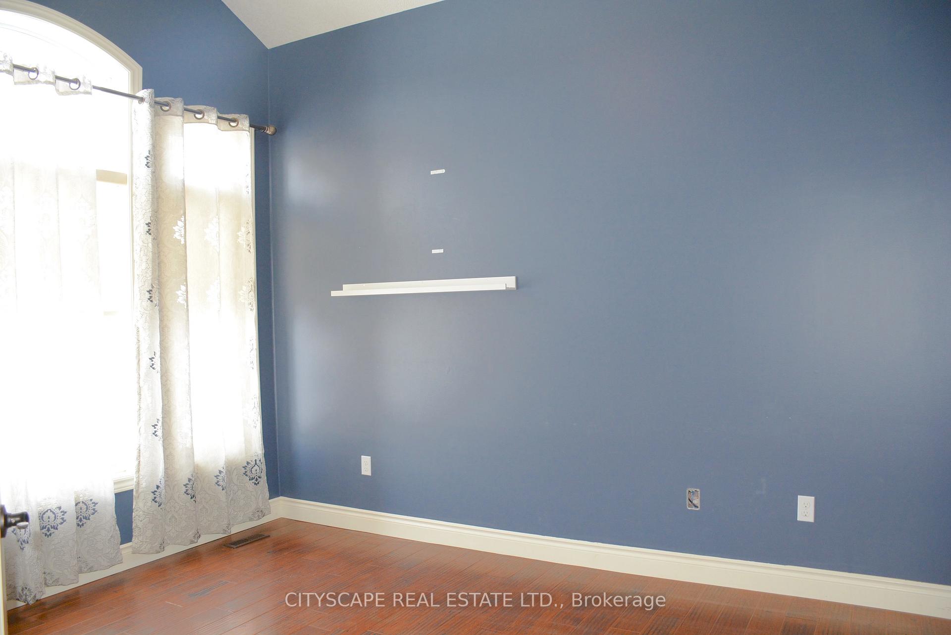 Photo 13 of 70 Fieldstone Crescent, Middlesex Centre, Komoka — HOMEH