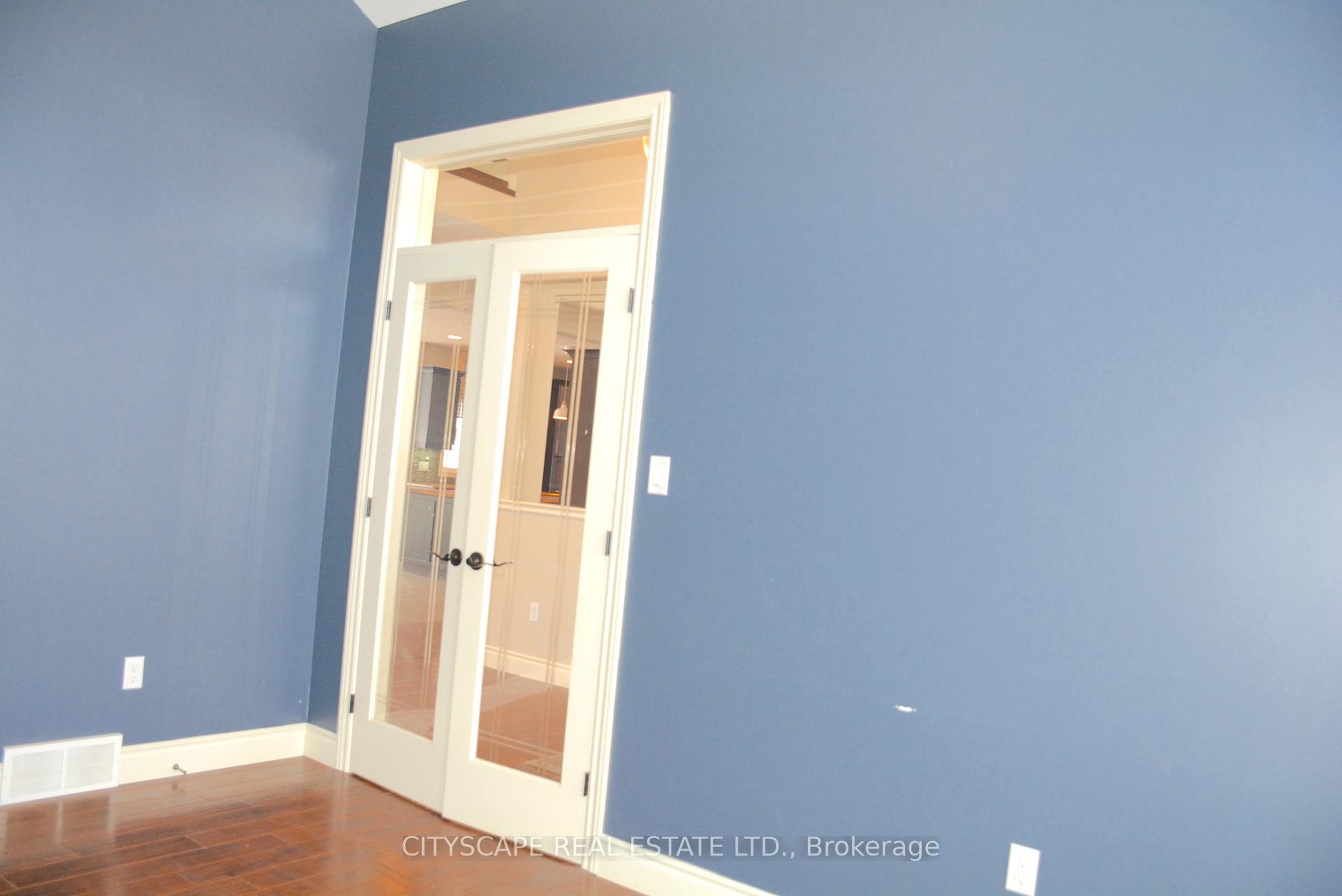 Photo 14 of 70 Fieldstone Crescent, Middlesex Centre, Komoka — HOMEH