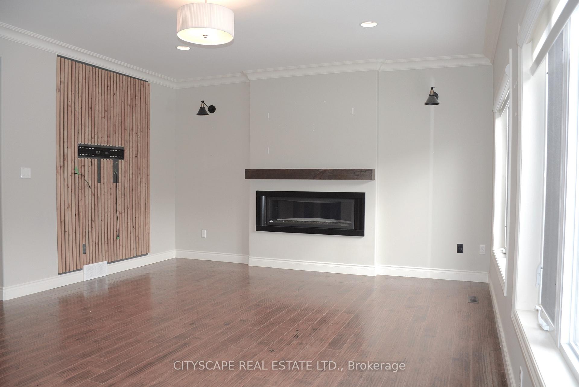 Photo 15 of 70 Fieldstone Crescent, Middlesex Centre, Komoka — HOMEH