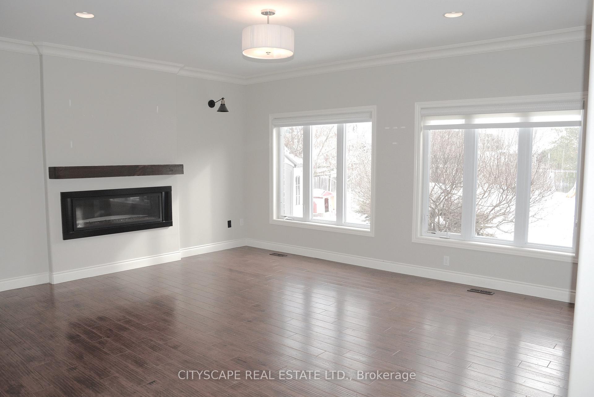 Photo 16 of 70 Fieldstone Crescent, Middlesex Centre, Komoka — HOMEH