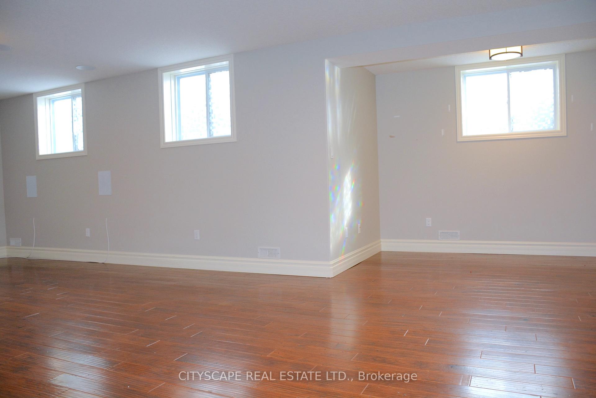 Photo 41 of 70 Fieldstone Crescent, Middlesex Centre, Komoka — HOMEH