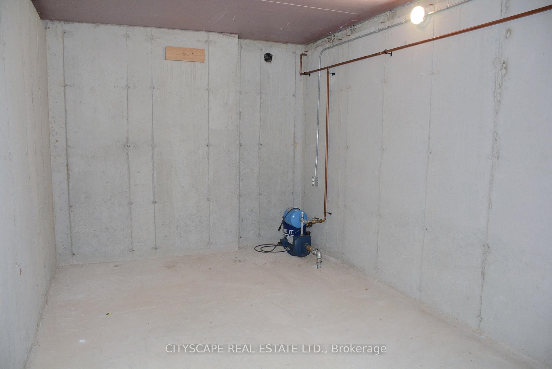 Photo 46 of 70 Fieldstone Crescent, Middlesex Centre, Komoka — HOMEH