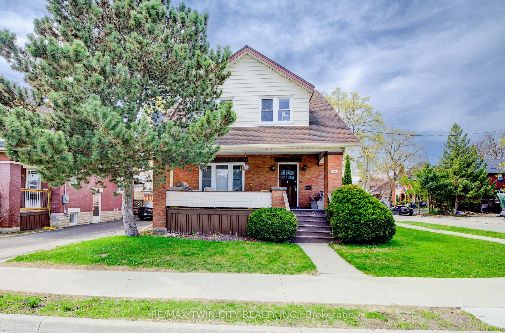 Photo 1 of 211 Weber Street E, Kitchener — HOMEH