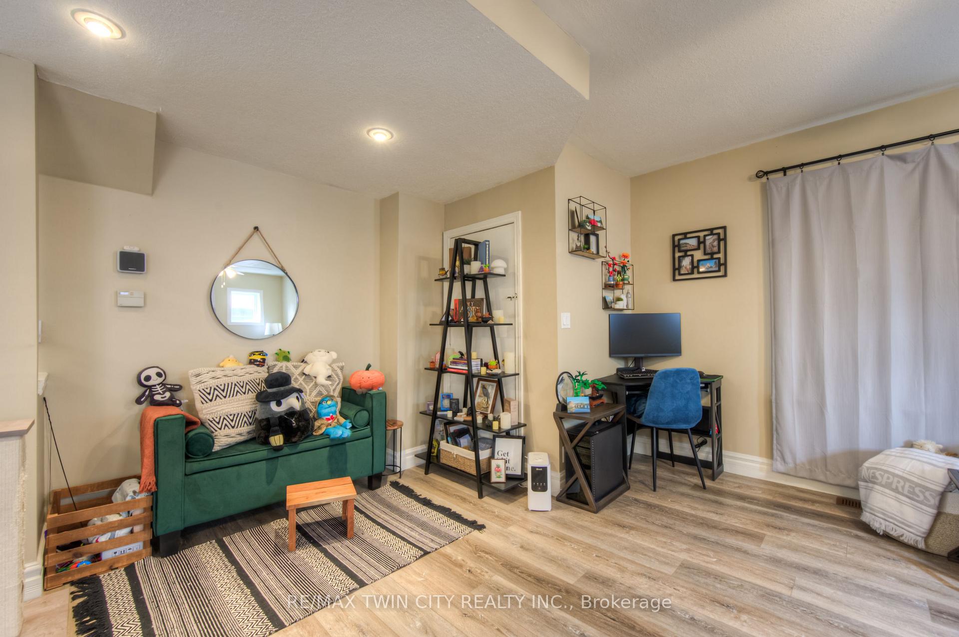 Photo 8 of 211 Weber Street E, Kitchener — HOMEH