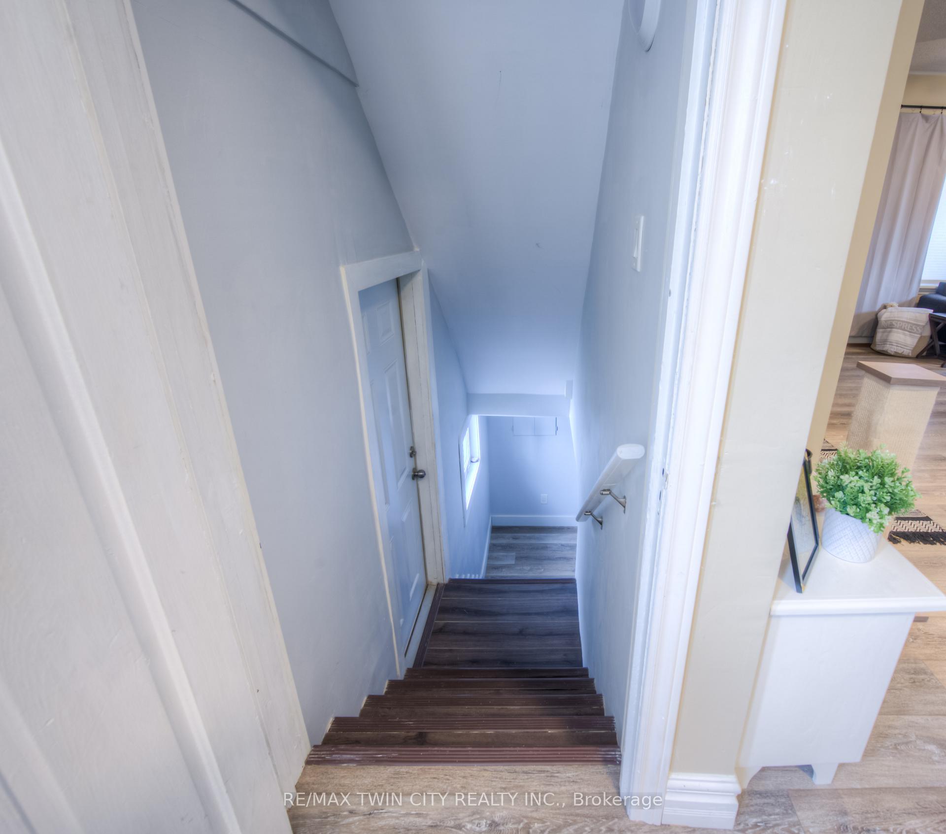 Photo 15 of 211 Weber Street E, Kitchener — HOMEH