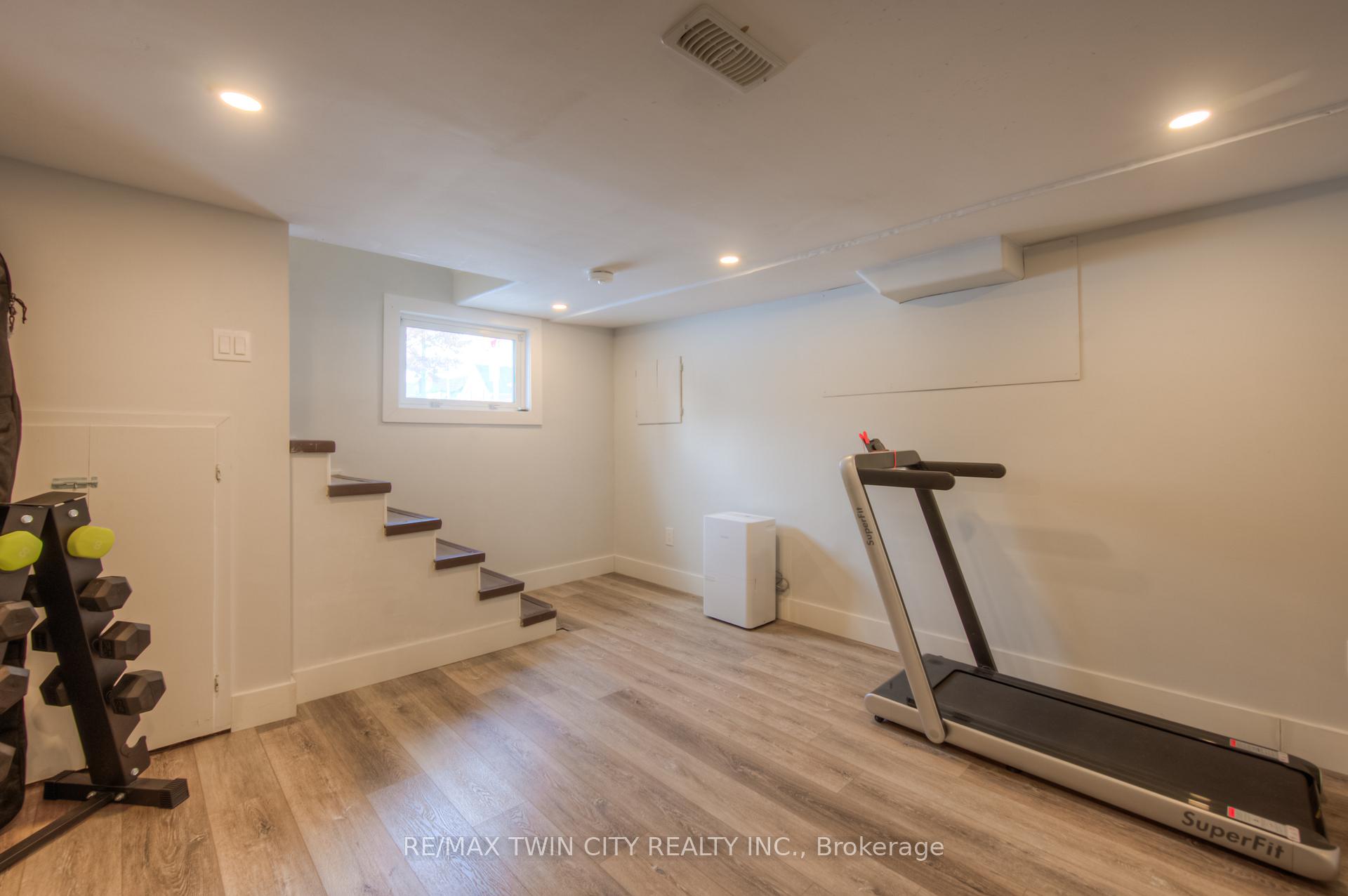 Photo 19 of 211 Weber Street E, Kitchener — HOMEH