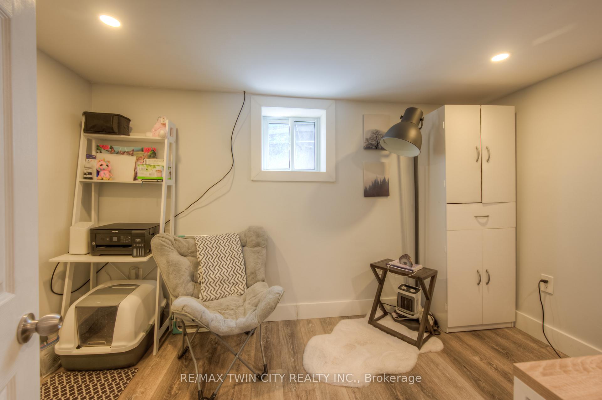 Photo 23 of 211 Weber Street E, Kitchener — HOMEH