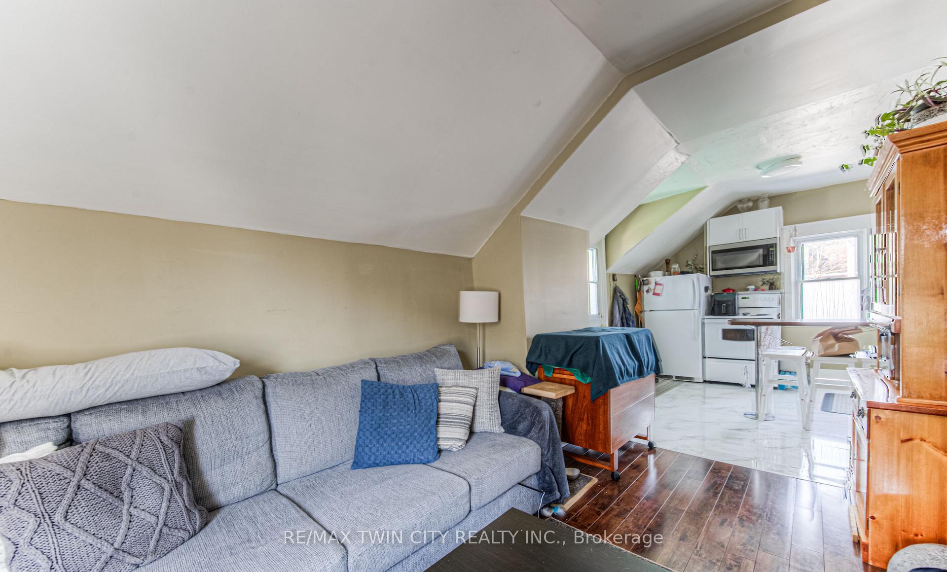 Photo 38 of 211 Weber Street E, Kitchener — HOMEH