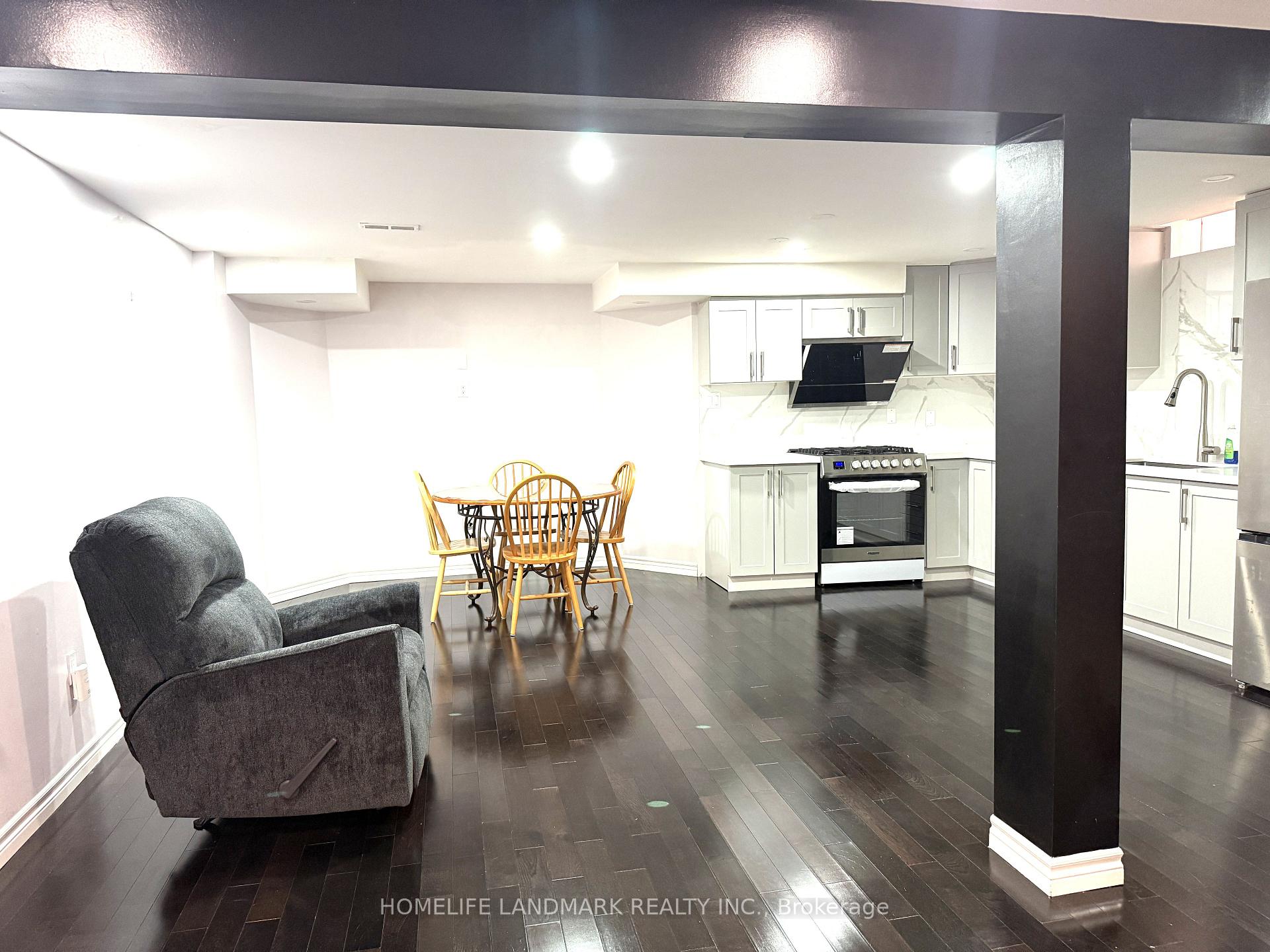 Photo 5 of Unit BSMT, 3 Caprara Crescent, Markham, Box Grove — HOMEH