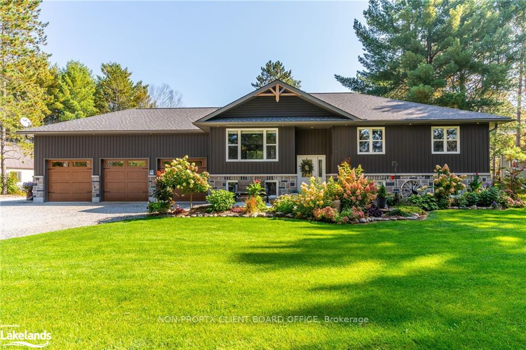 Front of 460 Bobcaygeon Road