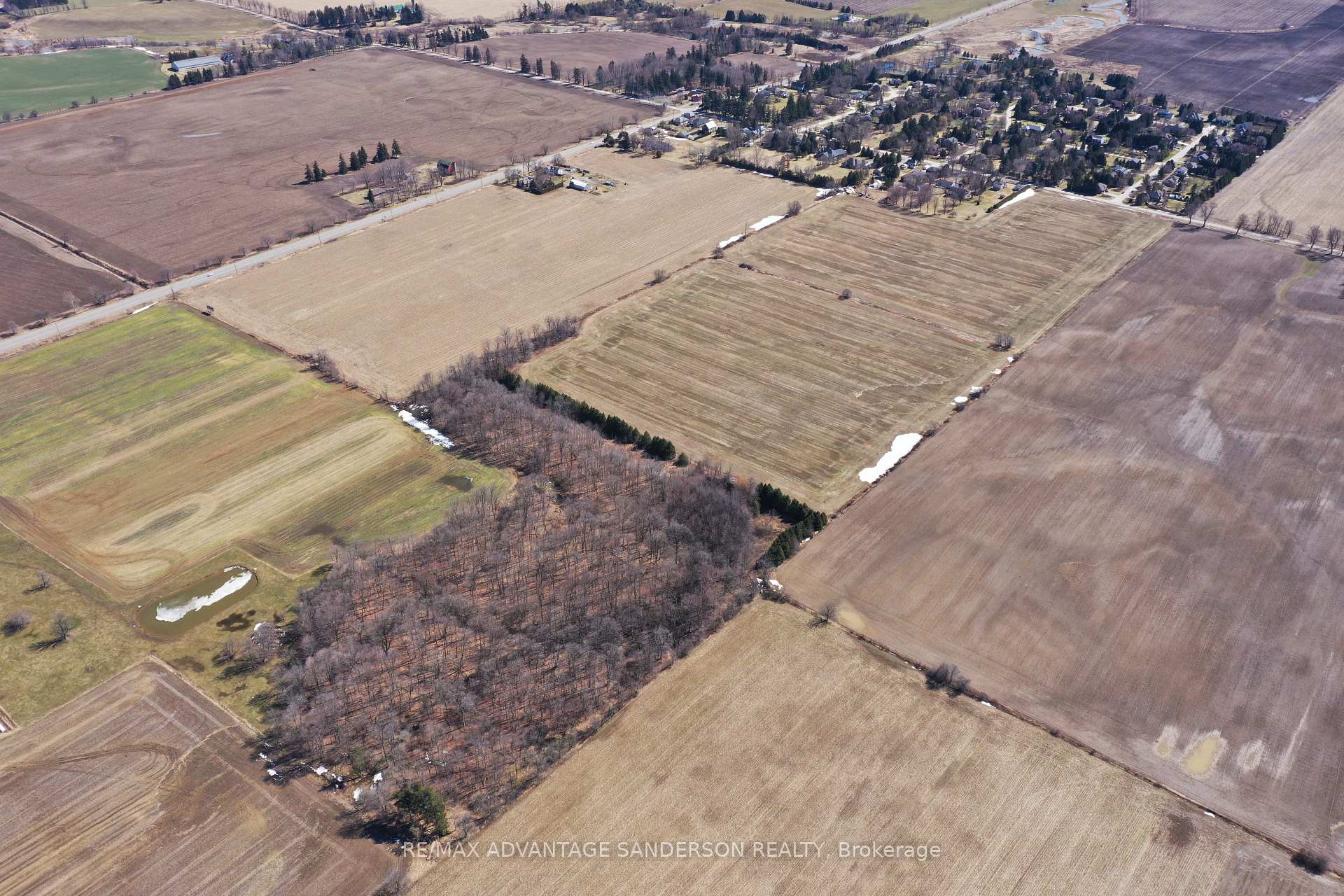 Photo 7 of 14200 Thirteen Mile Road, Middlesex Centre, Birr — HOMEH