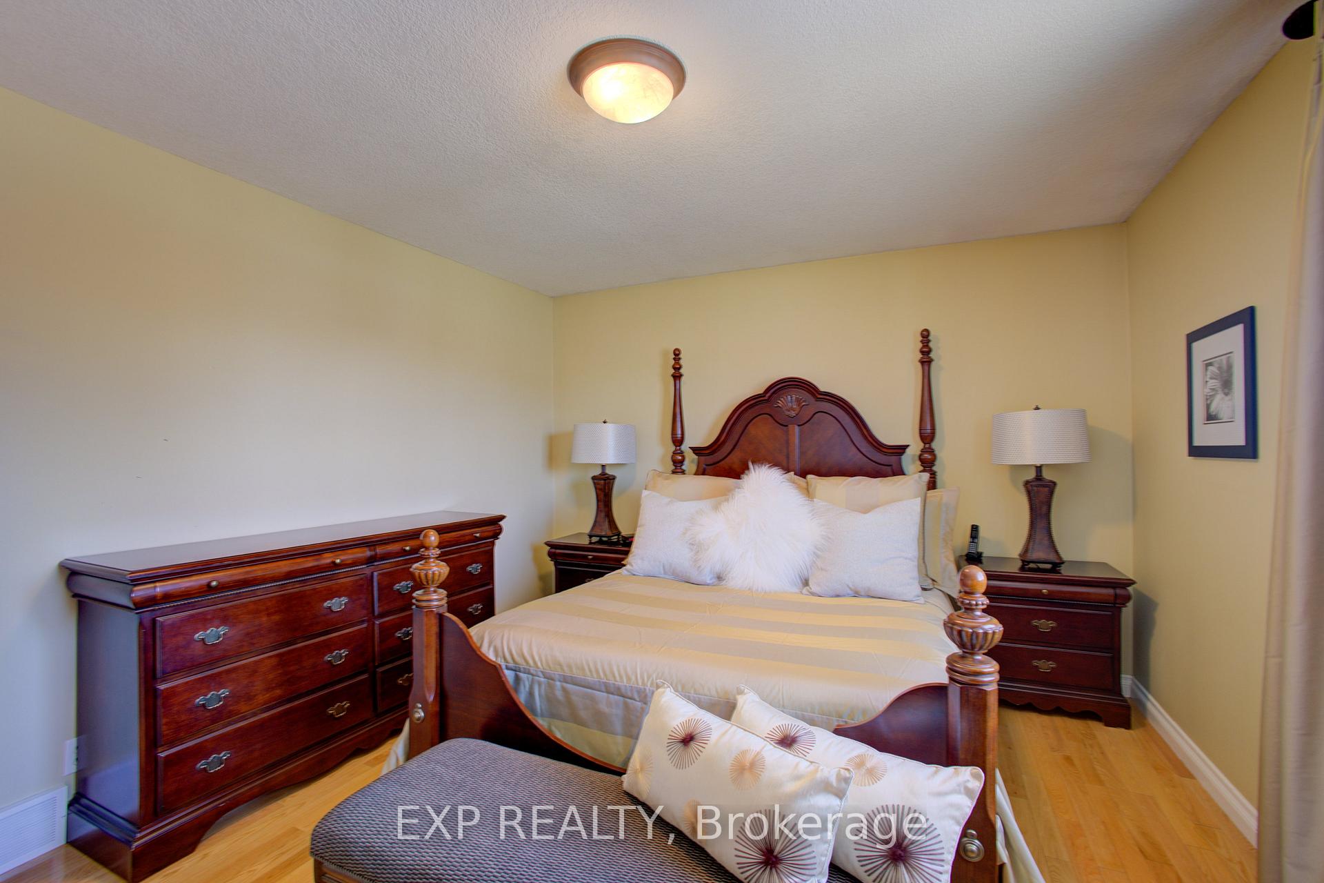 Photo 17 of 200 Williamsburg Road, Kitchener — HOMEH