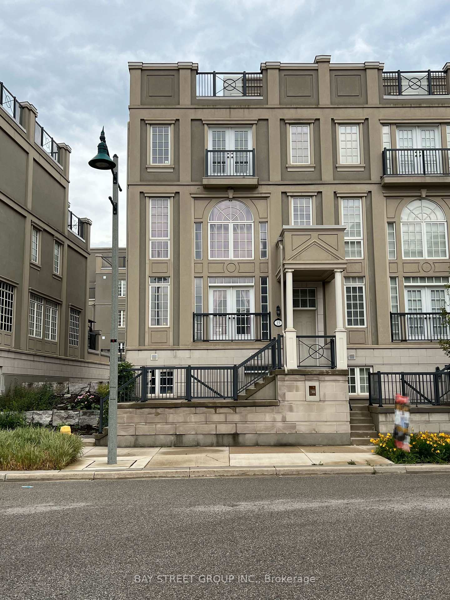 Photo 1 of 15 Lord Durham Road, Markham, Unionville — HOMEH