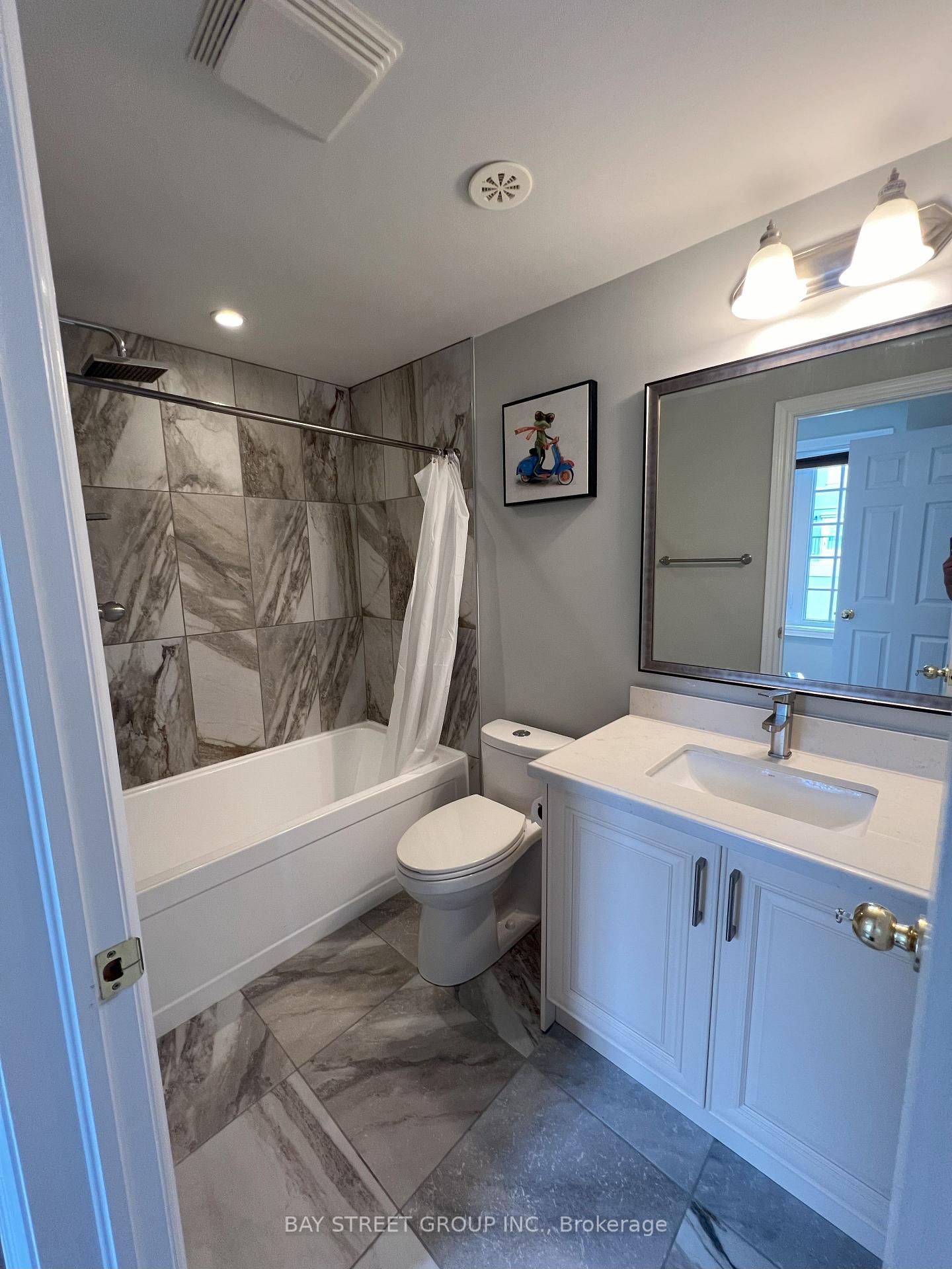 Photo 10 of 15 Lord Durham Road, Markham, Unionville — HOMEH