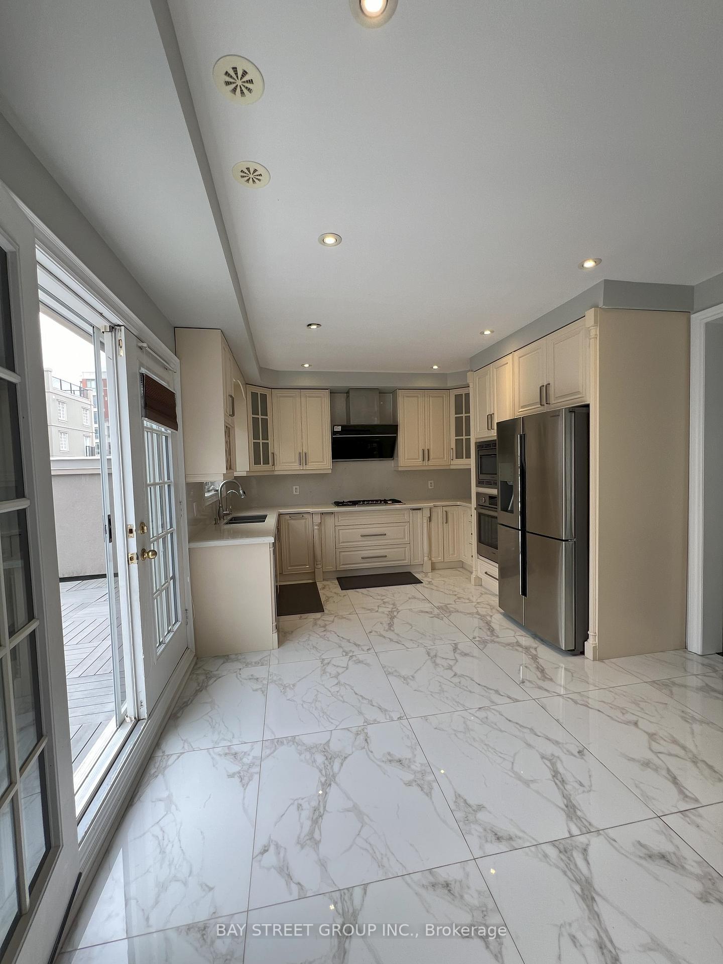 Photo 24 of 15 Lord Durham Road, Markham, Unionville — HOMEH