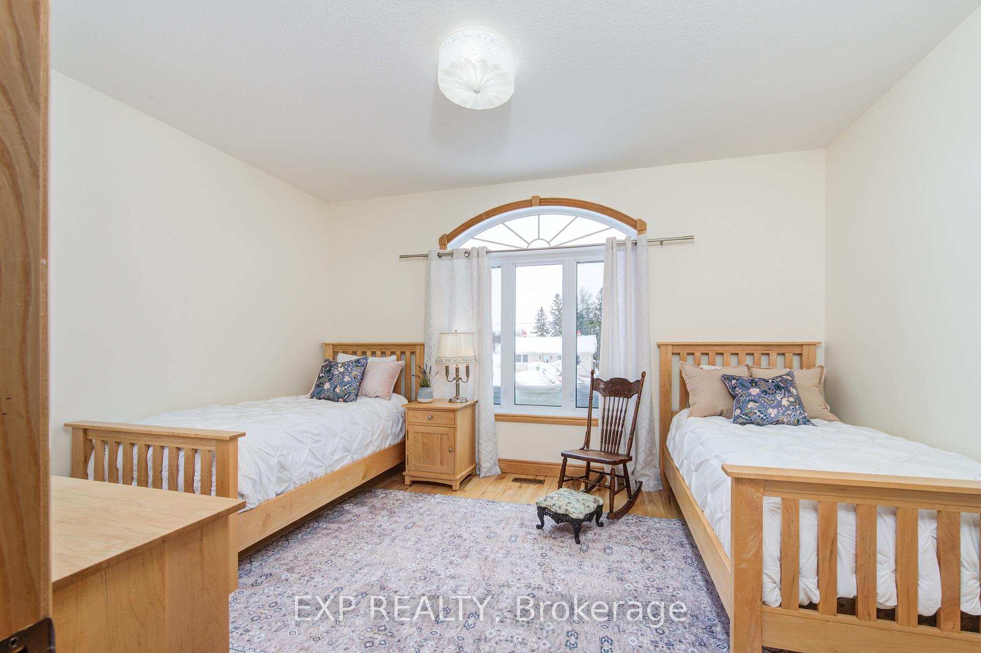 Photo 22 of 103 Robertson Street S, Minto — HOMEH