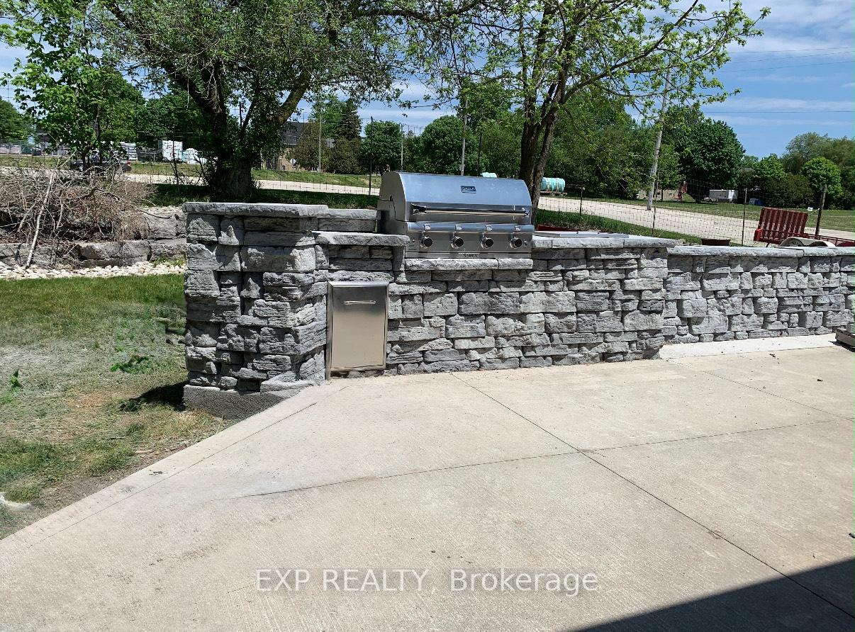 Photo 48 of 103 Robertson Street S, Minto — HOMEH