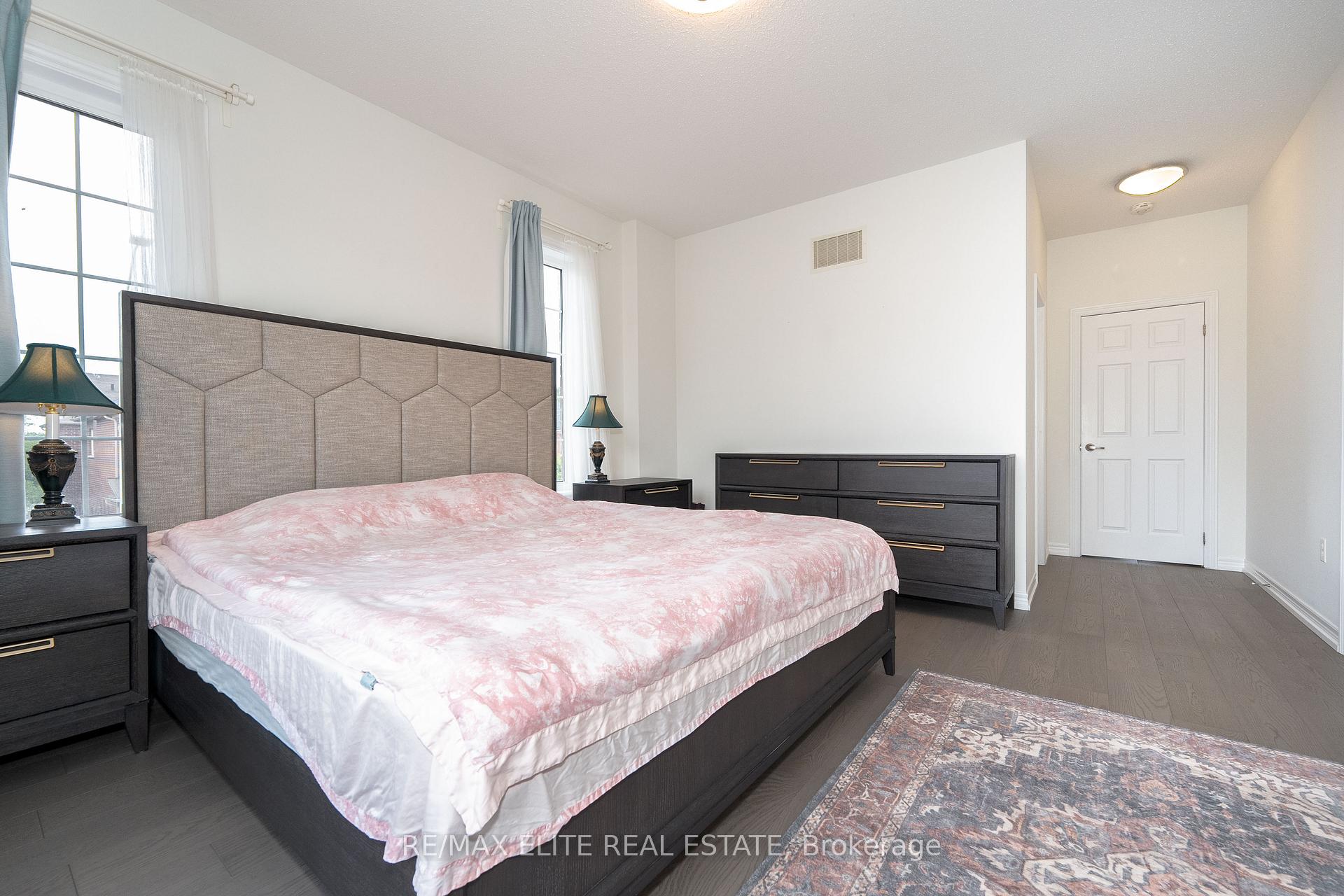 Photo 35 of 32 Titan Trail, Markham, Cedarwood — HOMEH