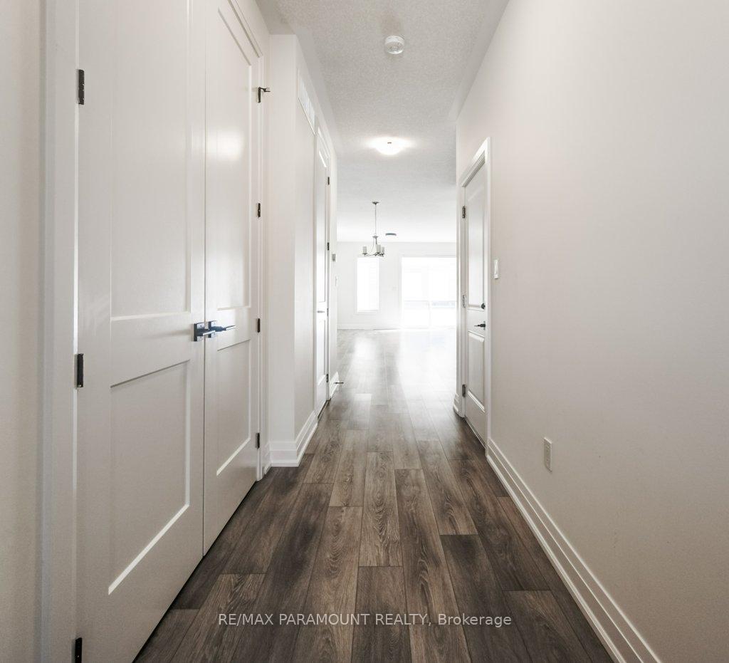 Photo 5 of 19 Jacob Detweiller Drive, Kitchener — HOMEH