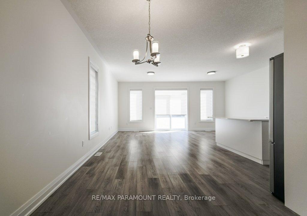 Photo 7 of 19 Jacob Detweiller Drive, Kitchener — HOMEH