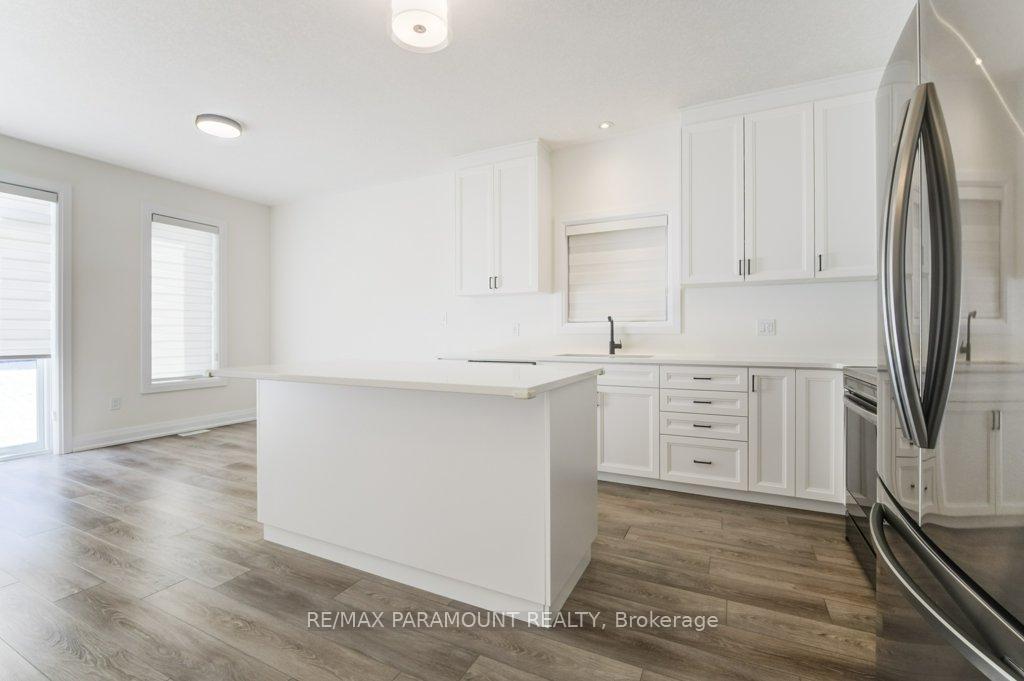 Photo 10 of 19 Jacob Detweiller Drive, Kitchener — HOMEH