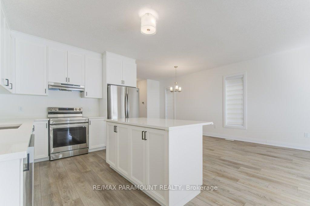 Photo 12 of 19 Jacob Detweiller Drive, Kitchener — HOMEH