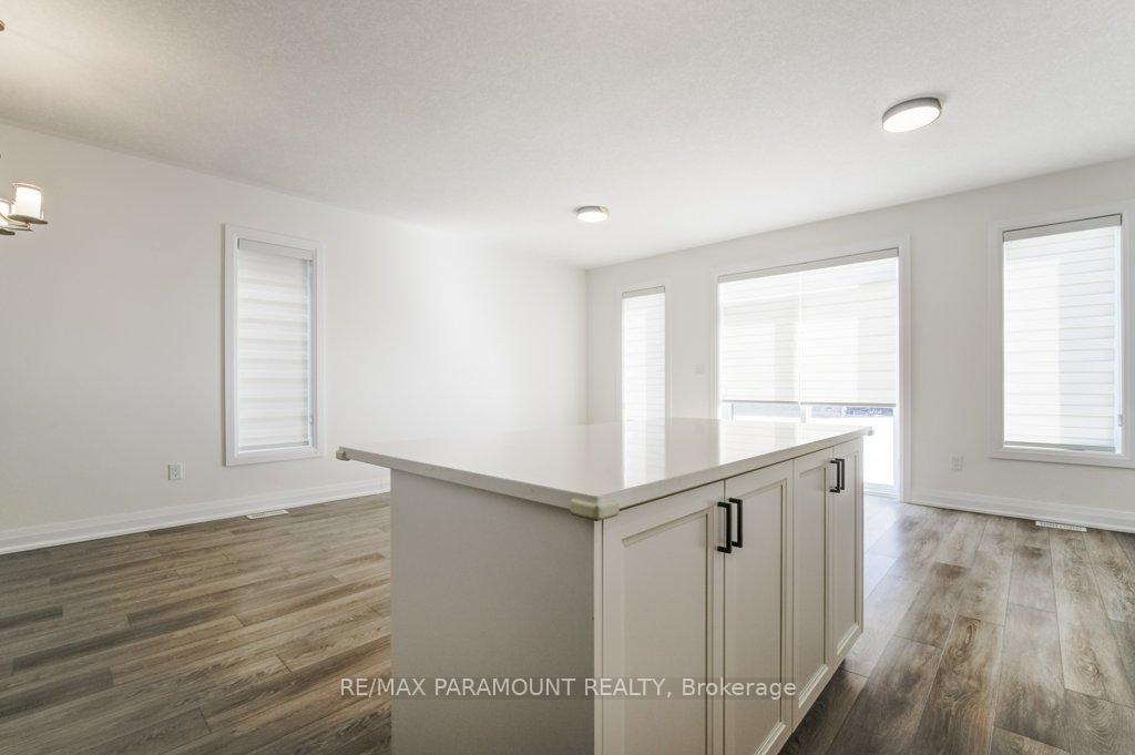 Photo 15 of 19 Jacob Detweiller Drive, Kitchener — HOMEH