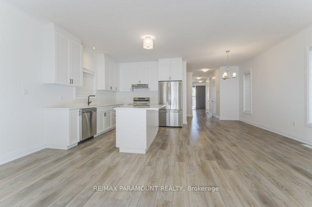 Photo 17 of 19 Jacob Detweiller Drive, Kitchener — HOMEH