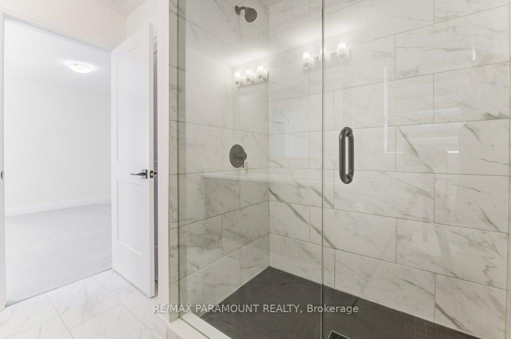 Photo 37 of 19 Jacob Detweiller Drive, Kitchener — HOMEH