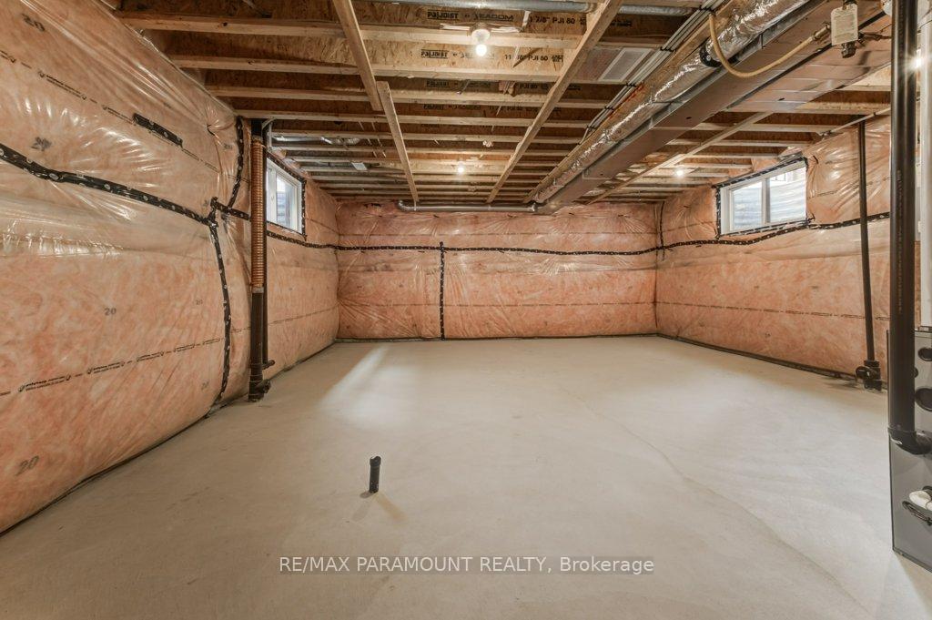 Photo 39 of 19 Jacob Detweiller Drive, Kitchener — HOMEH